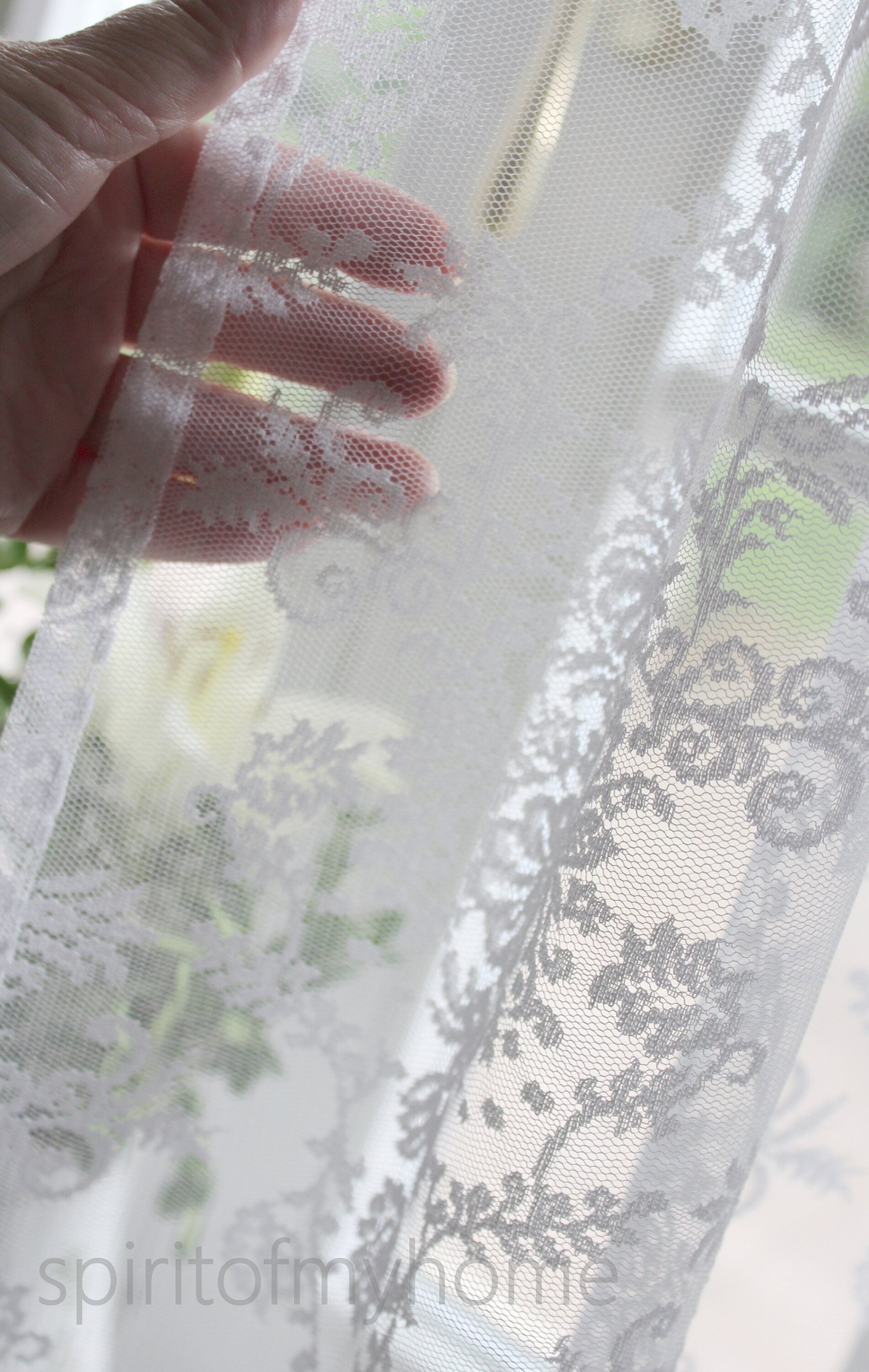 ESTÉE' Fabulously Well Dropped Handmade White and Ivory Lace  Curtain with Heavy Macrame Trim Sale By the Panel or Custom (Másolat) (Másolat) (Másolat)