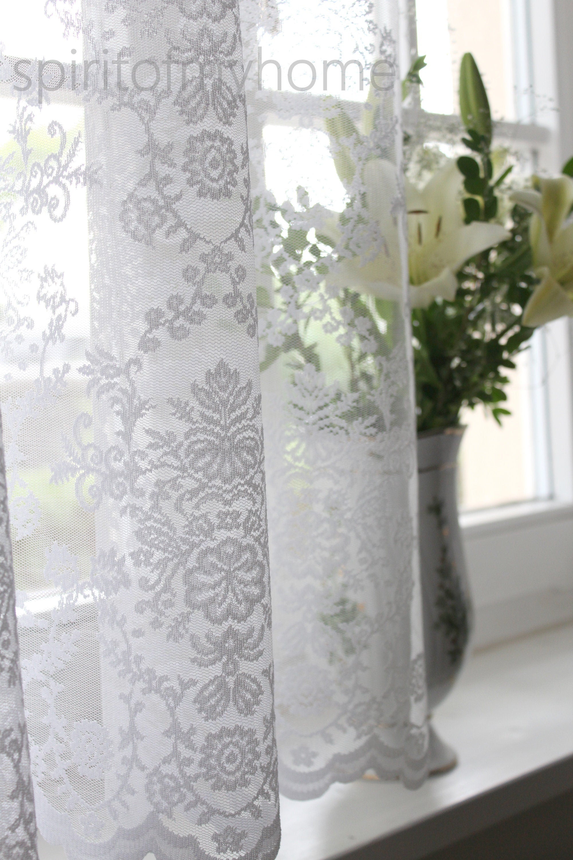 ESTÉE' Fabulously Well Dropped Handmade Ivory and White lace Curtain Sale By the Panel or Custom (Másolat) (Másolat)
